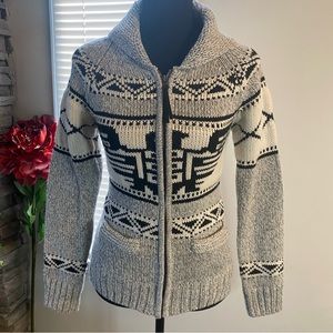 ❤️Bluenotes knit sweater.Nice weight to it,warm,size XS